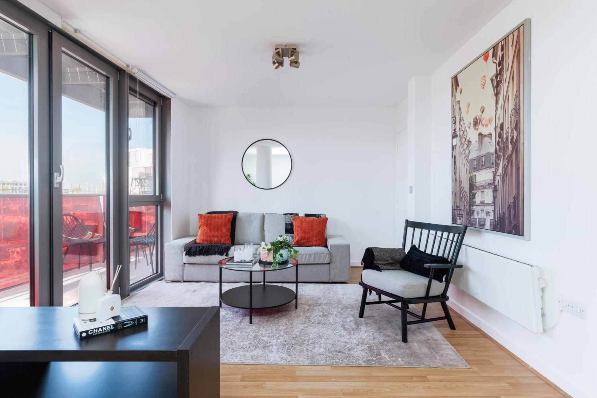 Stunning 2-bed, 2-bath With Balcony Views Stratford Westfield Appartamento